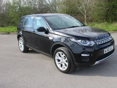 Begagnad Land Rover Discovery Sport HSE 180 HK (132 kW) 2018 Svart SUV