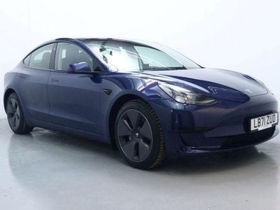 Used Tesla Model 3 Standard Range Plus 366 kW (498 HP) 2022 Sedan