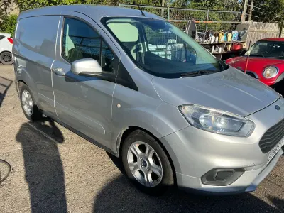 Used Ford Transit Limited 100 HP (73 kW) 2018 Silver Van