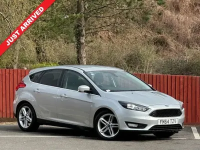Used Ford Focus Zetec 115 HP (84 kW) 2015 Silver Hatchback