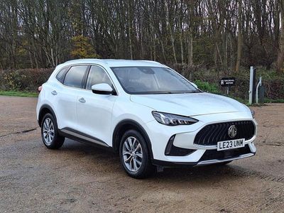 White Used 2023 MG HS SE SUV | £15,595 (Fair price)