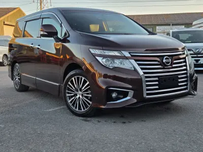 Używany Nissan Elgrand