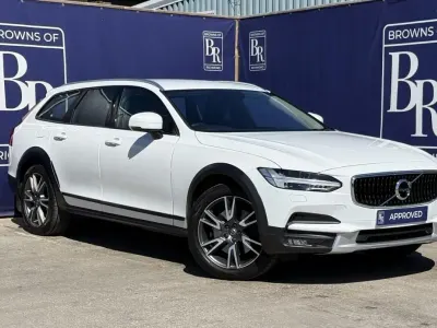 Used Volvo V90 Pro 190 HP (139 kW) 2019 White Estate