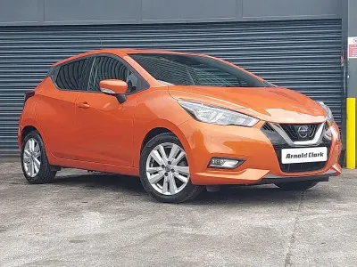 Używany Nissan Micra Acenta 100 KM (73 kW) 2020 Pomarańczowy Hatchback