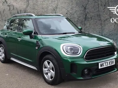 Usado Mini Cooper Countryman Classic 134 CV (98 kW) 2023 Verde SUV