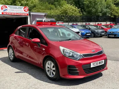 Used Kia Rio 2015 Red Hatchback