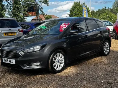 Used Ford Focus Titanium 120 HP (88 kW) 2015 Hatchback