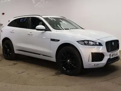 Used Jaguar F-Pace Chequered Flag 180 HP (132 kW) 2019 White SUV