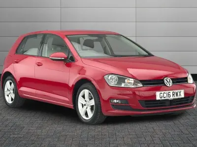 Used VW Golf VII Edition 110 HP (80 kW) 2016 Red Hatchback