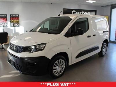 White Used 2020 Peugeot Partner MPV | £8,889 (A bit pricey)