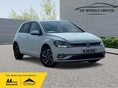 Used VW Golf VII Match 115 HP (84 kW) 2019 White Hatchback
