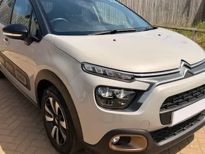 Used Citroën C3 PureTech 83 HP (61 kW) 2022 Brown Hatchback