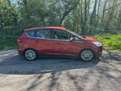 Used Ford C-MAX Titanium 125 HP (91 kW) 2015 Red MPV