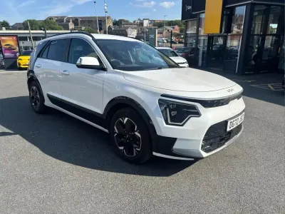 Used Kia e-Niro 147 kW (200 HP) 2022 White SUV