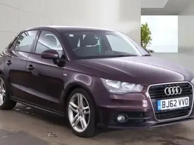 Usado Audi A1 S-Line 105 HP (77 kW) 2012 Vermelho Citadino