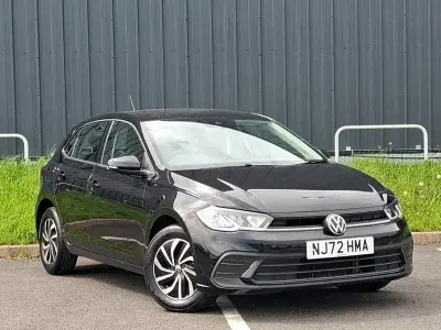 Begagnad VW Polo Life 95 HK (69 kW) 2022 Svart Halvkombi