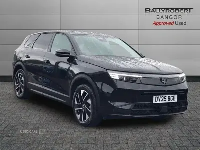 Second-hand Vauxhall Grandland X Ultimate 134 CP (98 kW) 2025 Negru SUV