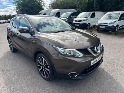Beige Used 2014 Nissan Qashqai S SUV | £7,499 (Expensive)