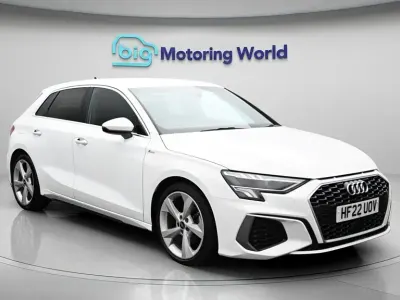 Begagnad Audi A3 Sportback S-Line 150 HK (110 kW) 2022 Vit Halvkombi