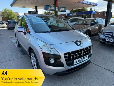 Used Peugeot 3008 Sport 112 HP (82 kW) 2012 Silver Estate