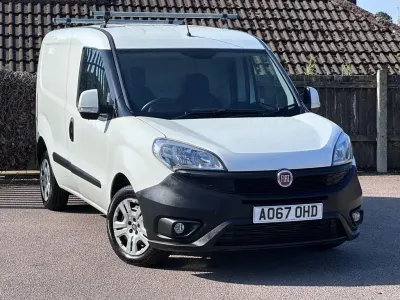 Used Fiat Doblò 95 HP (69 kW) 2017 White MPV