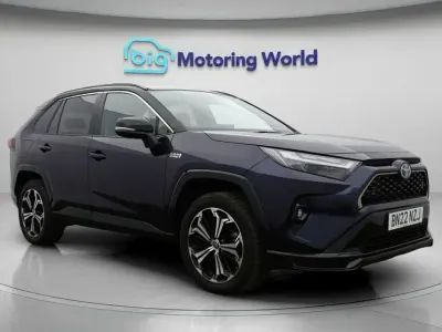 Used Toyota RAV4 Premium 2022 Blue/black SUV