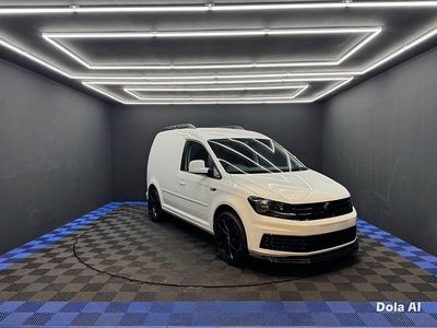 Usado VW Caddy Trendline 102 CV (75 kW) 2018 Blanco Monovolumen