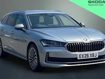 Used Skoda Superb LAURIN & KLEMENT 204 HP (150 kW) 2026 Pebble silver metallic Estate