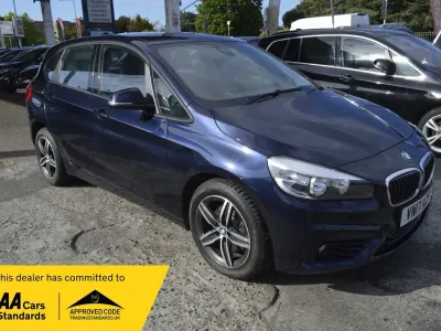 Used BMW 220 Sport Line 2017 Blue Hatchback