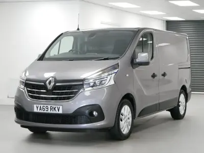 Used Renault Trafic 145 HP (106 kW) 2019 Grey MPV