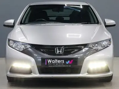 Used Honda Civic SE 99 HP (72 kW) 2013 Silver Hatchback