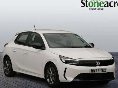 Used Vauxhall Corsa Design Edition 101 HP (74 kW) 2023 White Hatchback