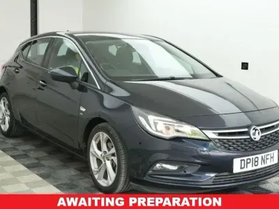 Second-hand Vauxhall Astra SRi 150 CP (110 kW) 2018 Albastru Hatchback