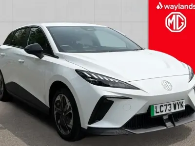 Used MG MG4 EV SE 319 kW (435 HP) 2023 White Hatchback