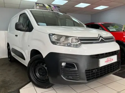 Gebraucht Citroën Berlingo 100 PS (73 kW) 2020 Weiß Van / Kleinbus