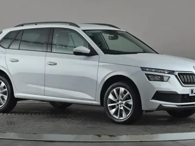 Used Skoda Kamiq SE Drive 95 HP (69 kW) 2023 White SUV