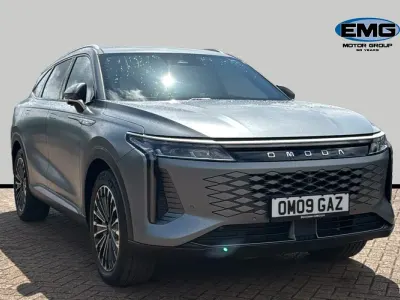 Used Omoda 9 63 HP (46 kW) 2025 Grey SUV