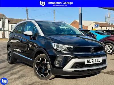 Usado Vauxhall Crossland Ultimate 130 CV (95 kW) 2022 Negro SUV