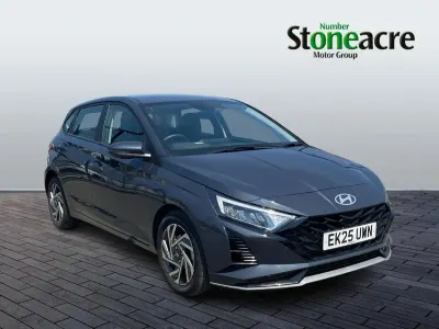Used Hyundai i20 Advanced 100 HP (73 kW) 2025 Grey Hatchback