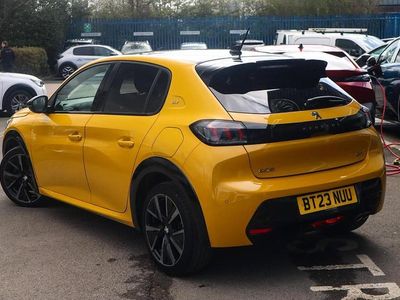 Used Peugeot 208 GTi 129 HP (94 kW) 2023 Yellow Hatchback