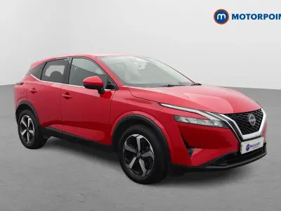 Używany Nissan Qashqai N-Connecta 158 KM (116 kW) 2022 Czerwony SUV