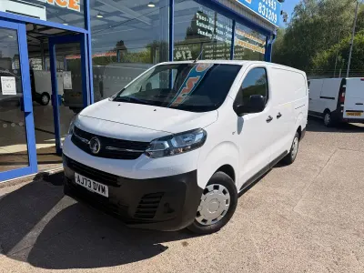 Used Vauxhall Vivaro 100 HP (73 kW) 2023 White MPV