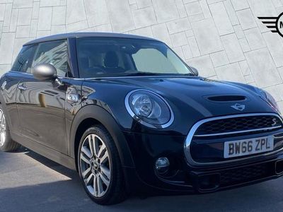 Używany Mini Cooper S Hatch 189 KM (139 kW) 2016 Czarny Hatchback
