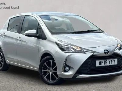 Used Toyota Yaris 111 HP (81 kW) 2019 Tyrol silver Hatchback