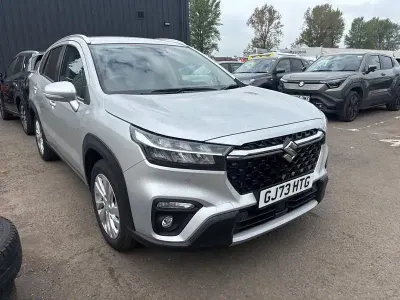Usado Suzuki SX4 115 CV (84 kW) 2023 Plateado Utilitario
