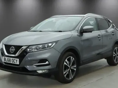 Used Nissan Qashqai N-Connecta 160 HP (117 kW) 2019 Grey SUV