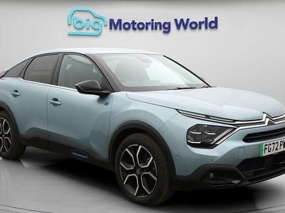 Begagnad Citroën e-C4 Shine 100 kW (136 HK) 2022 Blå Halvkombi