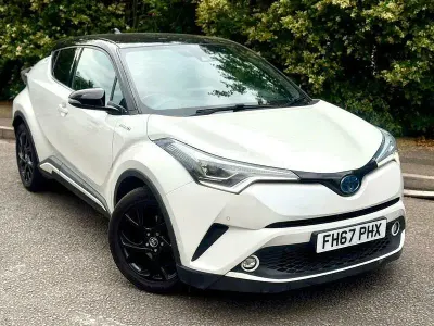 Used Toyota C-HR 122 HP (89 kW) 2018 White SUV