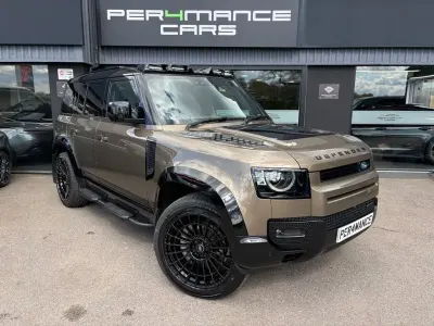 Usado Land Rover Defender HSE Dynamic 300 CV (220 kW) 2021 Marrón SUV