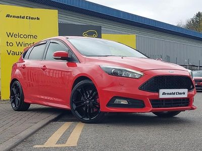 Używany Ford Focus ST 185 KM (136 kW) 2018 Czerwony Hatchback